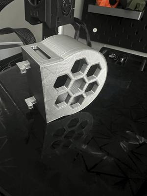 Spray (bottle) holder SKADIS