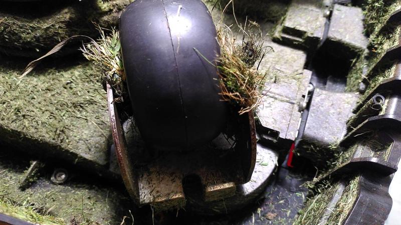 Clogging protection for YardForce Classic 500