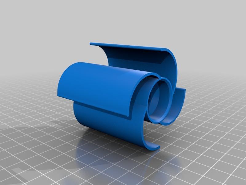 Universal spool holder