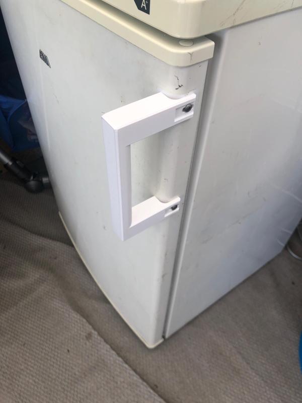 Fridge door handle