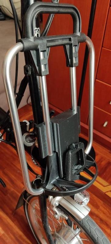 Accesorio con adaptador para marco de bolsas Brompton