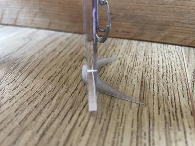 Figure/keychain stand