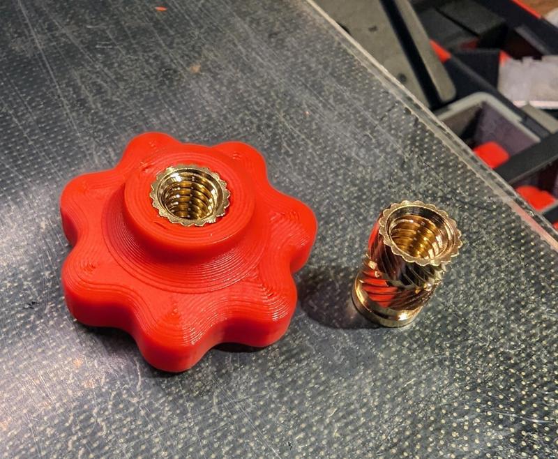 Knob for 1/4-20 Threaded Insert