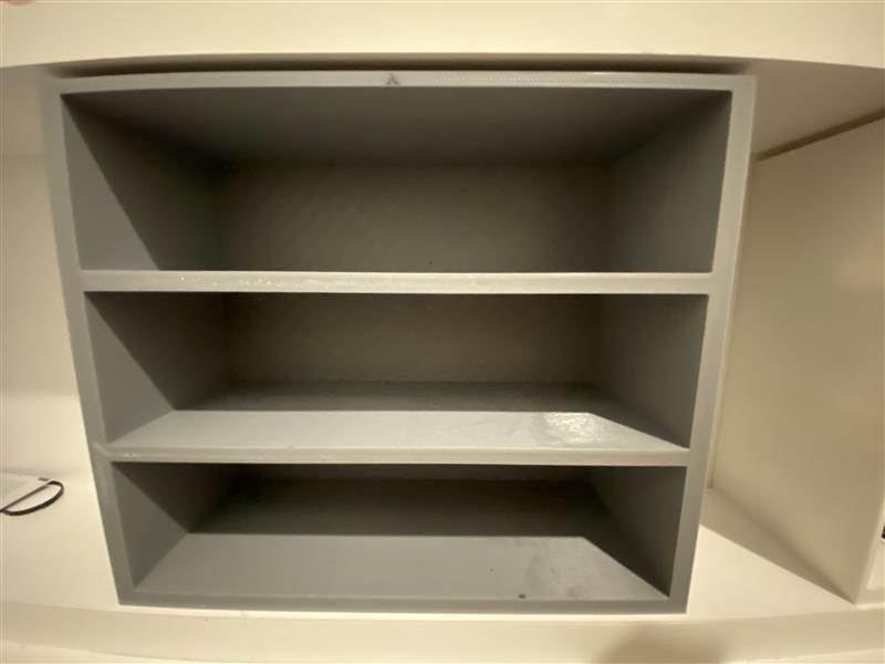 Bathroom cabinet shelves