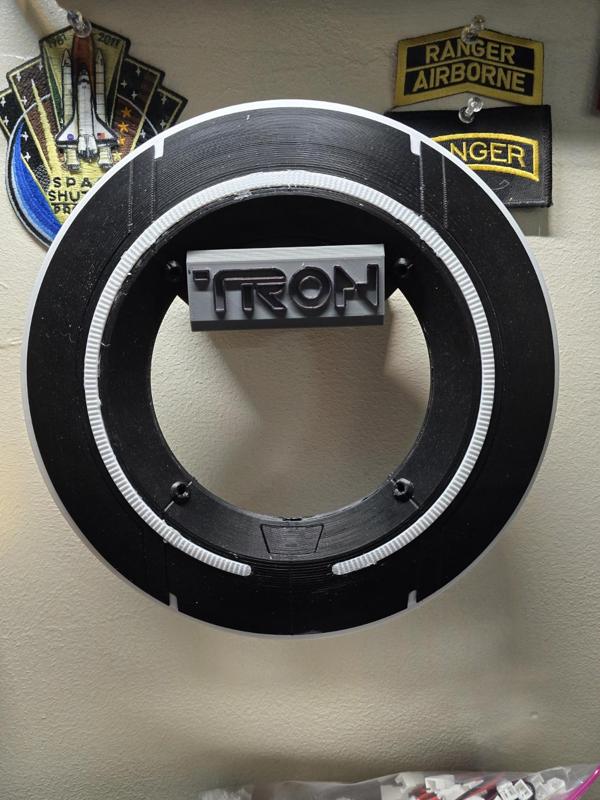 Tron Disk Holder Wall mount