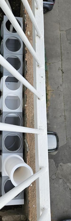 Horizontal hydroponic tower