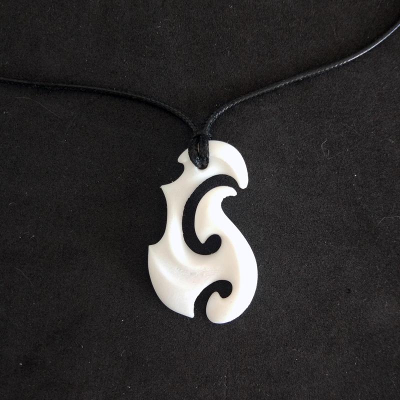 Maori necklace variant
