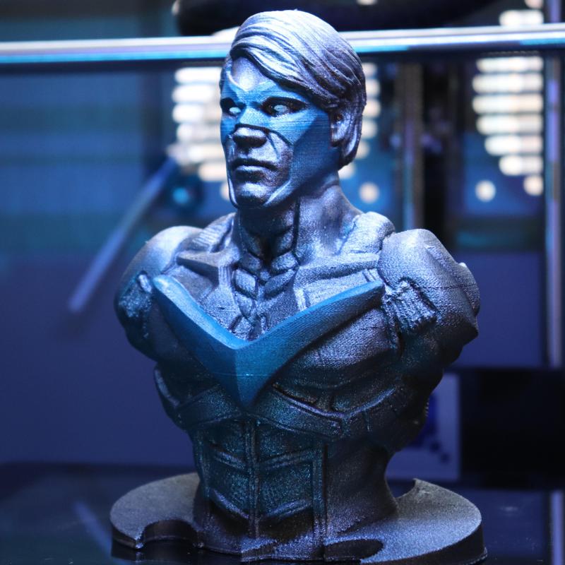 Nightwing from DC Comics (support free)