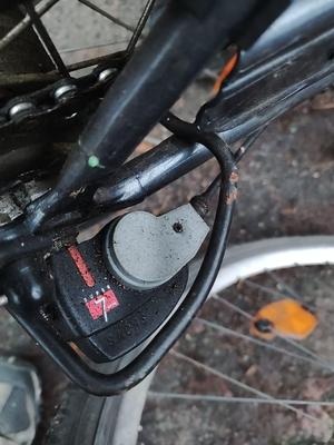 Bike gear shifting box cover