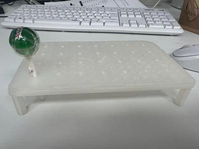 expositor con agujeros