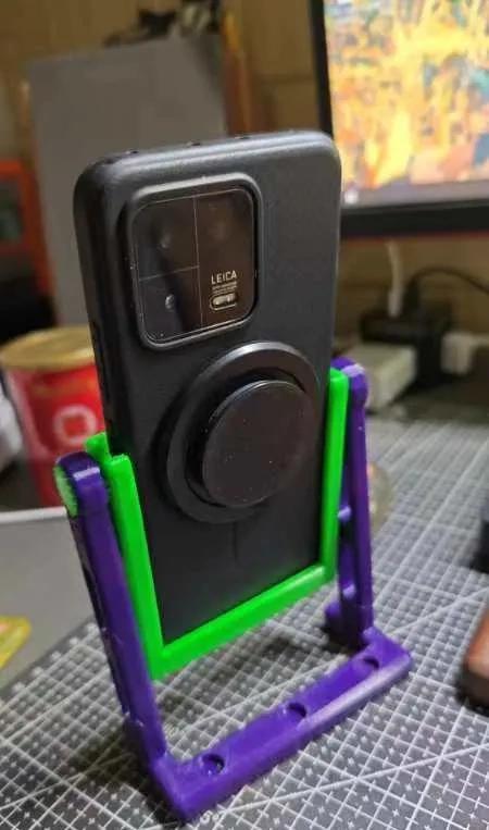 Insertable Simple Phone Stand (Suitable for Xiaomi 13, 14 with case, similar size should be fine)