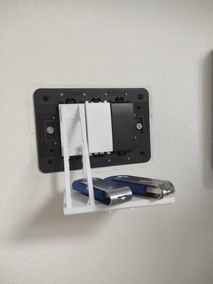 PlugShelf