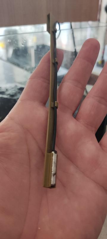 Thermometer sensor holder for aquarium