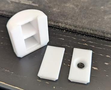 Magnetic IKEA OMTÄNKSAM Shoe Horn Holder by Bernhard - Mounting Plate remixed