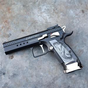 KWC/Cybergun Tanfoglio limited custom / gold cup venom grips