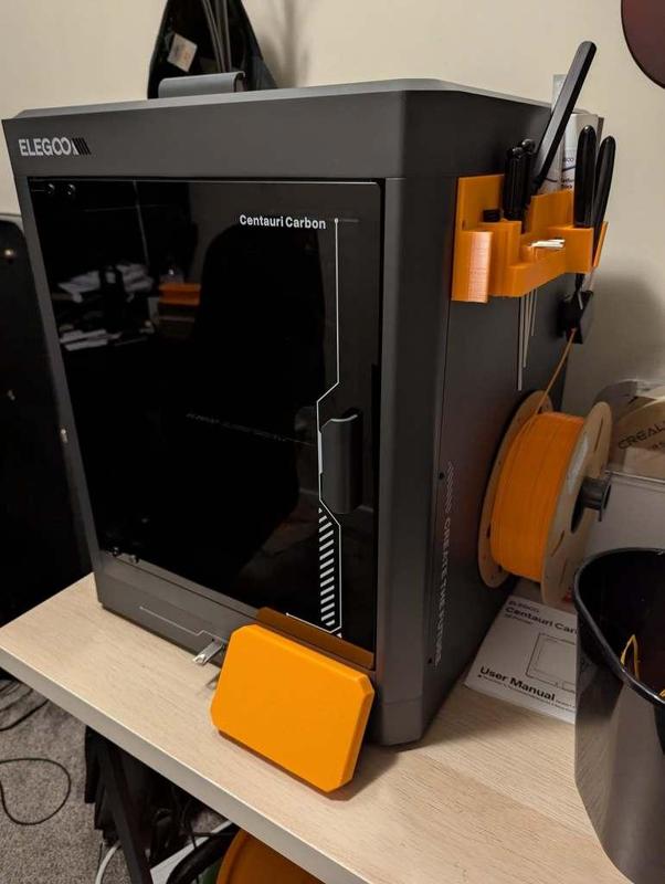 A cover for the screen on the Centauri Carbon