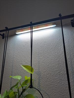 growl light hanger