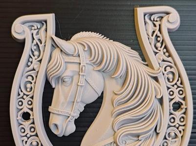 lucky horseshoe