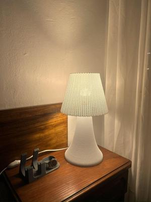 Table lamp with fabric effect texture