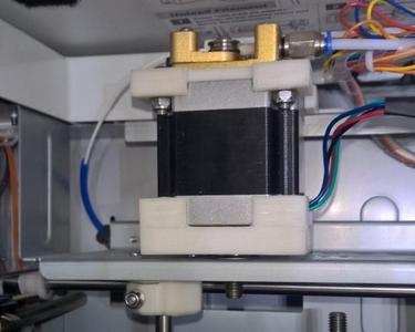 Nema 23 Bowden Extruder swivel mount for DaVinci
