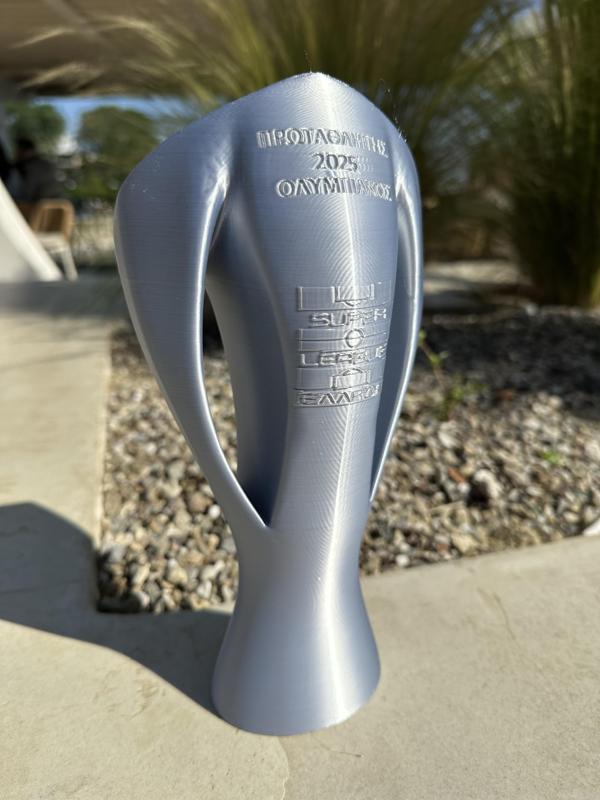 OLYMPIAKOS 2025 WINNER SUPERLEAGUE TROPHY