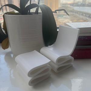 Wiggle Chair & Ottoman