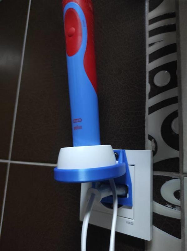 Oral B Holder - Electricity Plug 