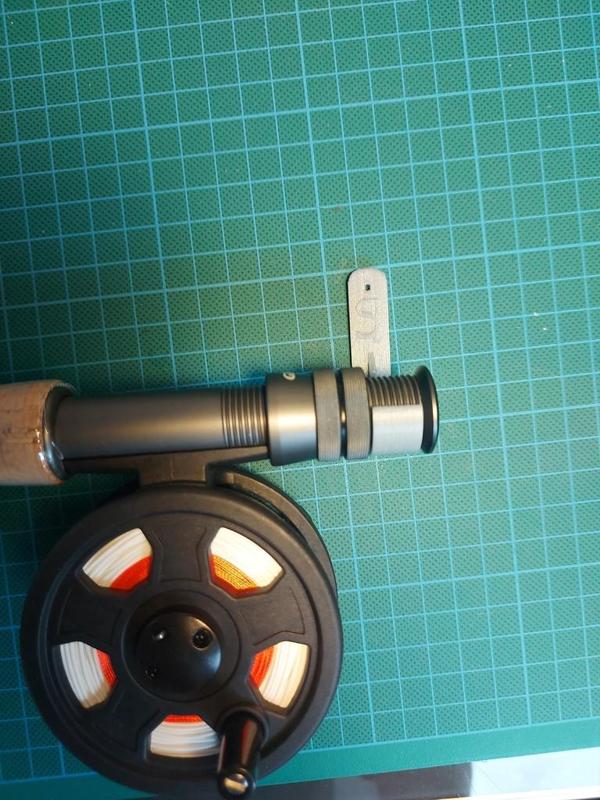 Fliegenrute Wandmontage