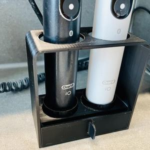 Electric toothbrush stand with drip tray