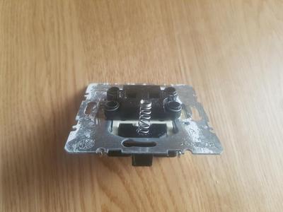 Berker Switch/Toggle To Momentary (Wechselschalter zu Taster)