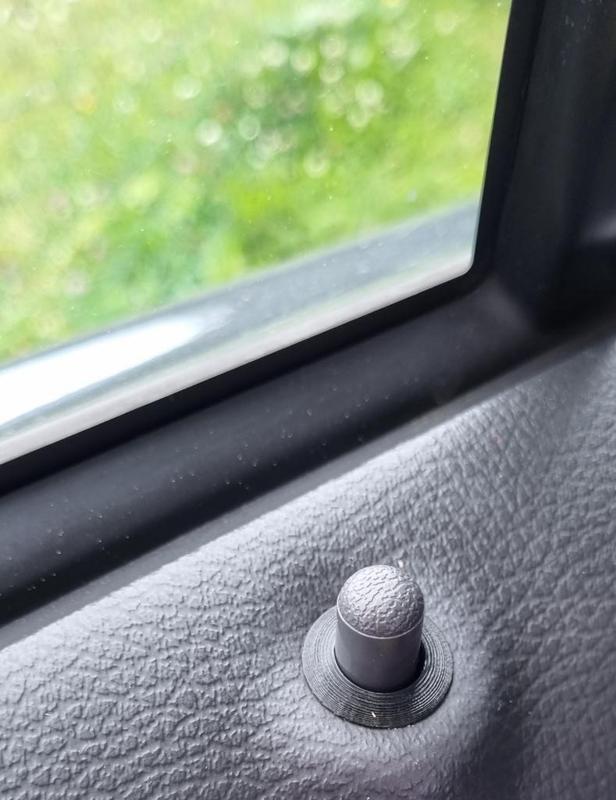 Volvo S60 V70 (P2) door lock knob bezel