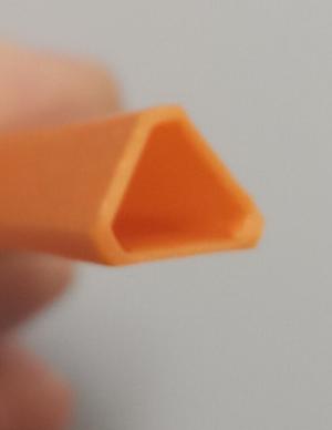 Triangle straw rounded edges