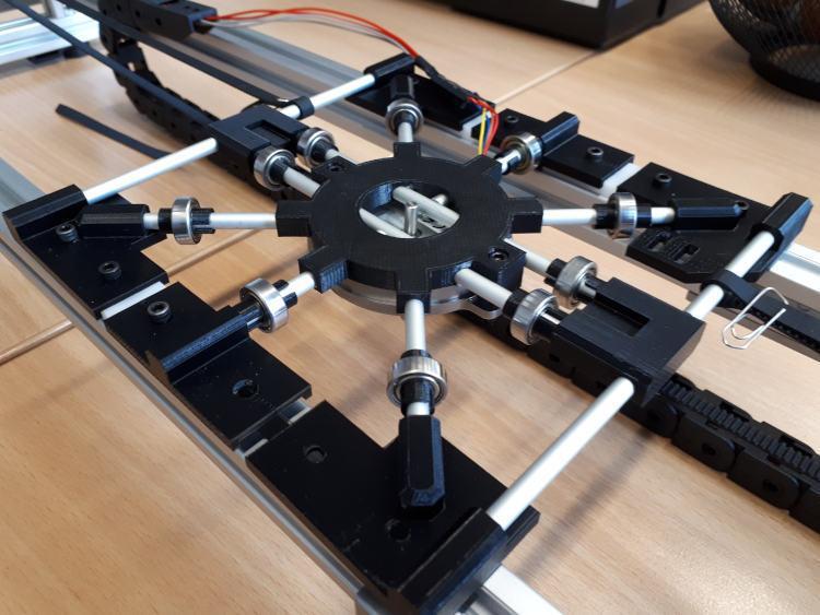 Motorized turntable mounted to sledge