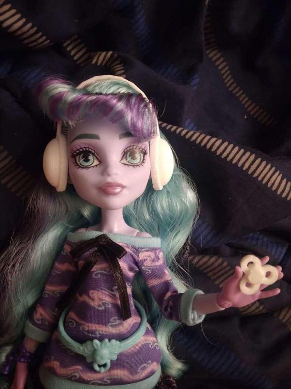 Autism fidgets and headphones for dolls