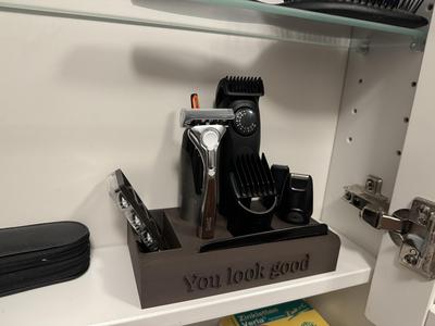 Razor Stand