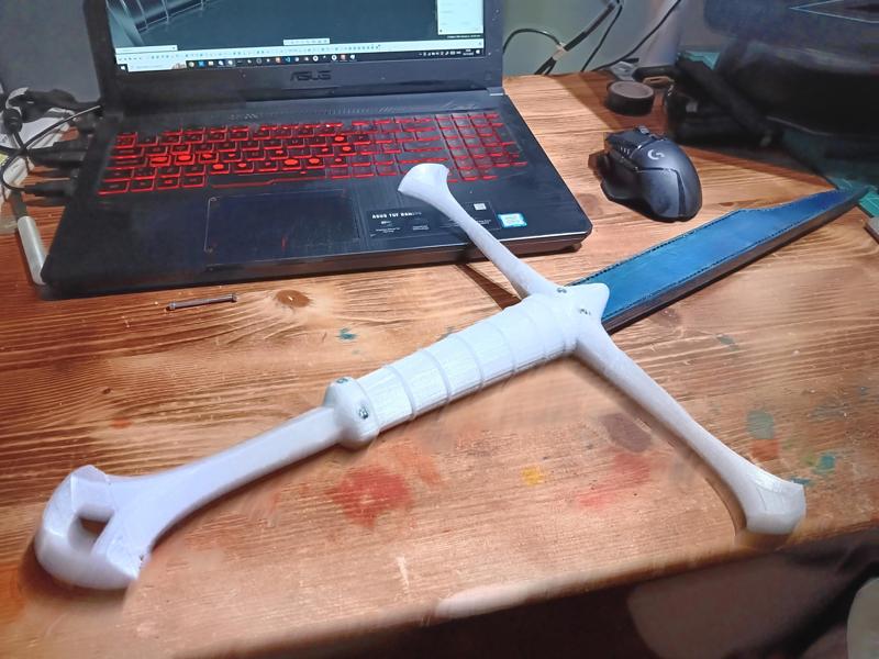 Shard of  Anduril, flame of the west, flogger handle