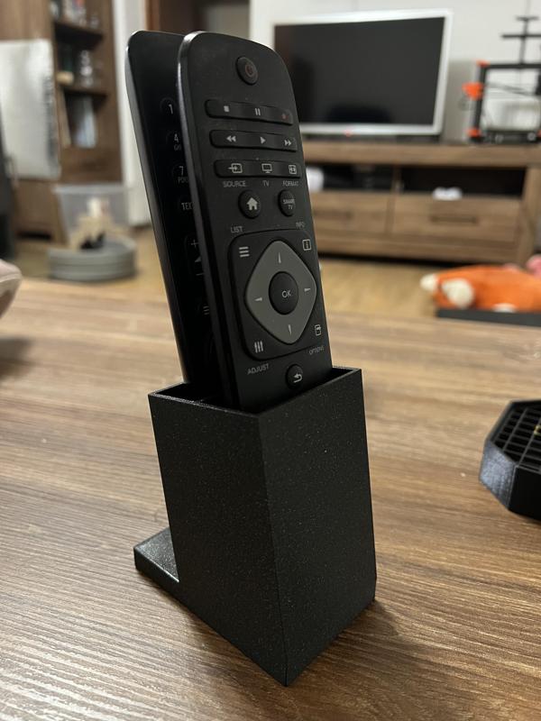 Stojánek na ovladače - Stand for the controllers