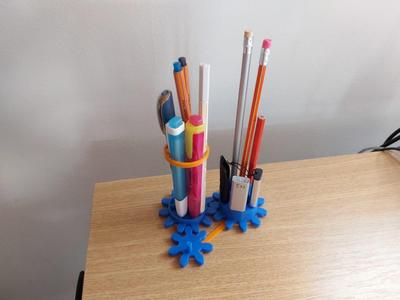Gear Pen Holder