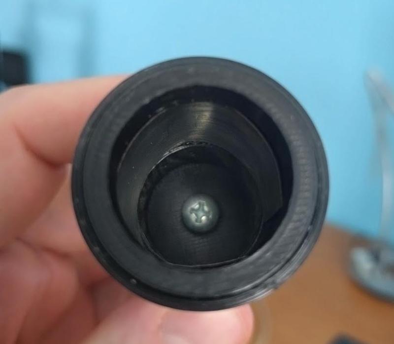 Car cigarette lighter socket