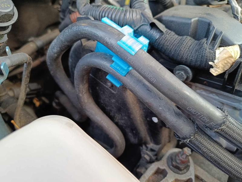 Volvo V50 2.0D Holder (PART)