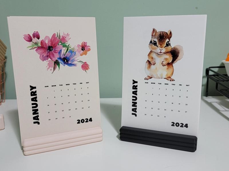 Minimalist Desk Calendar Stand