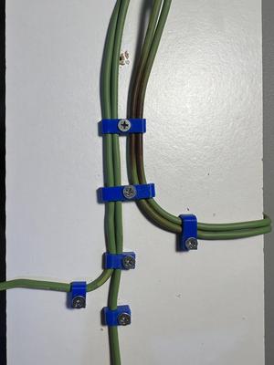 9 Sizes of Screw In Cable Clips (3mm-12mm)