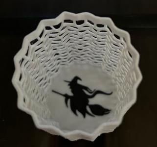 Voronoi Witch Barrel Pencil Vase