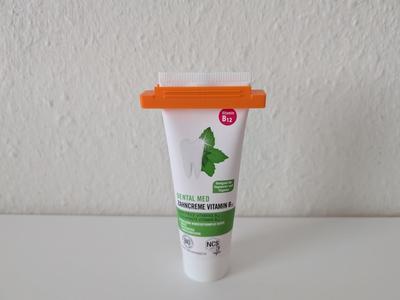 Yet Another Tube Squeezer