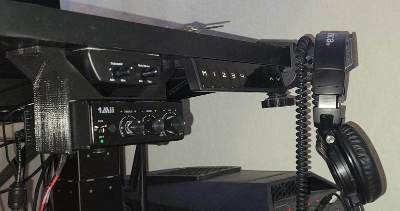 1MII Underdesk Amplifier Holder