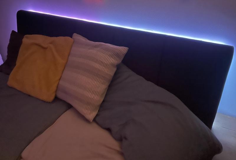 90° LED strip holder