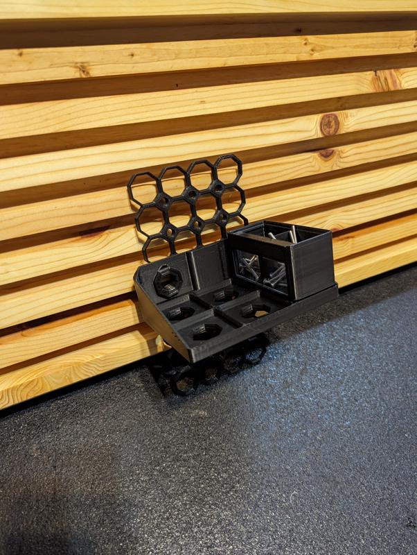 Multiboard Reinforced Bolt on Gridfinity Shelves