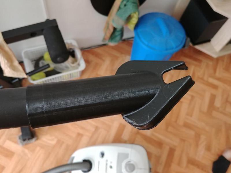 Exhaust for drilling