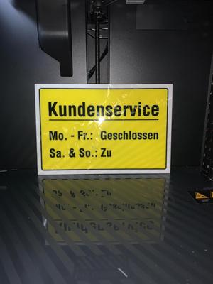 Lustiges Schild: Kundenservice