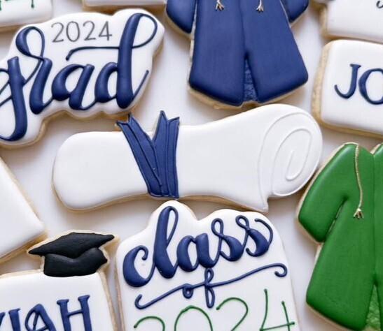 5  sizes - Diploma Graduation School College Cookie Cutter - Sharp, clean cutting edges!